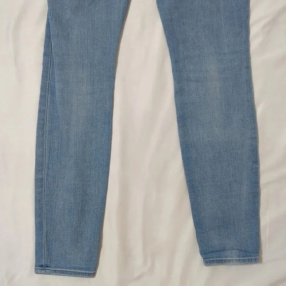 GAP 1969 True Skinny Jeans, Color Light Indigo Size 27 - Picture 6 of 12